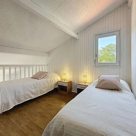 Holiday home Plein Ocean-5 By Interhome